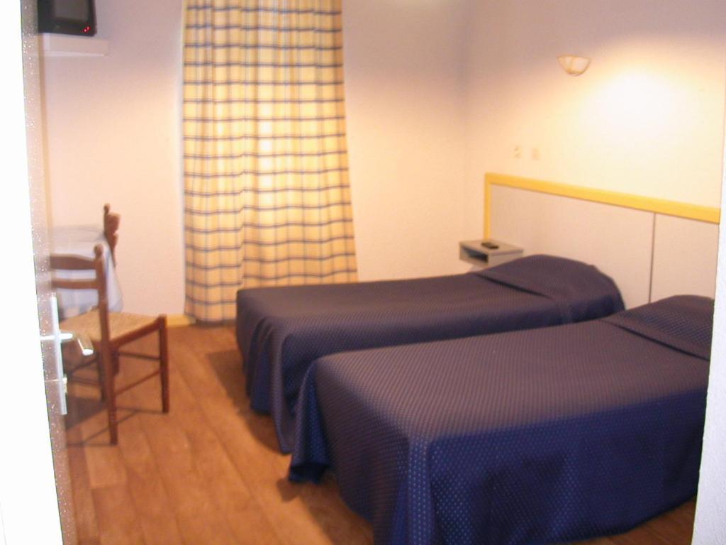 Cleotel La Bourboule Ruang foto