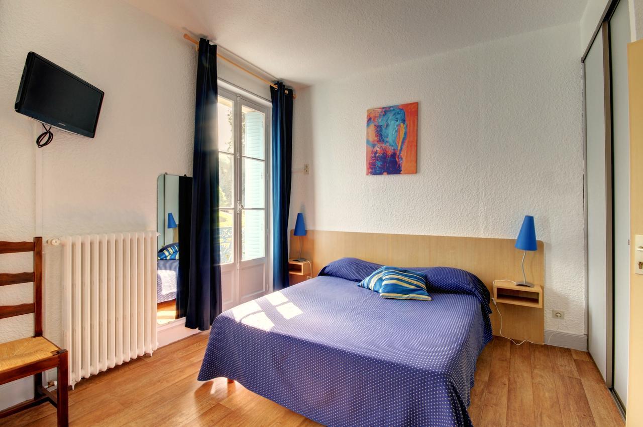 Cleotel La Bourboule Bagian luar foto